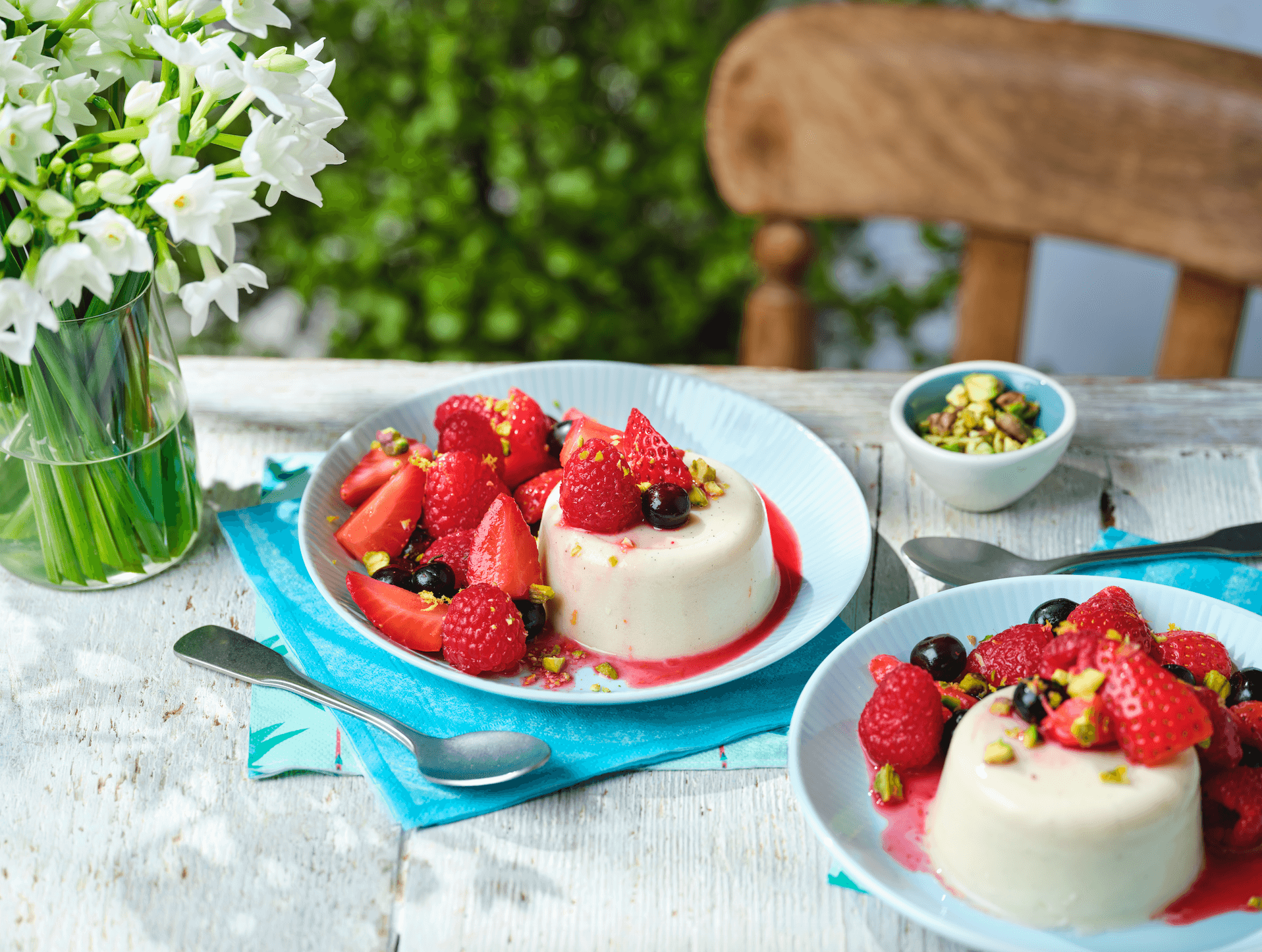 Panna cotta with fruit compote