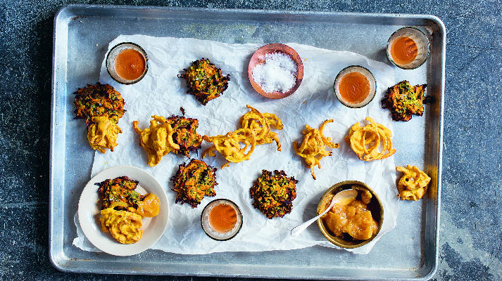 Pyaaj pakora baked battered onions