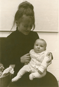 Bridget_and_baby_Katherine.gif
