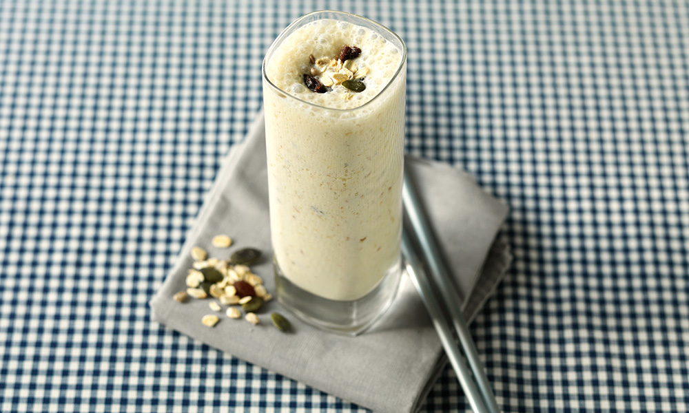 Apple and muesli smoothie | Diabetes UK