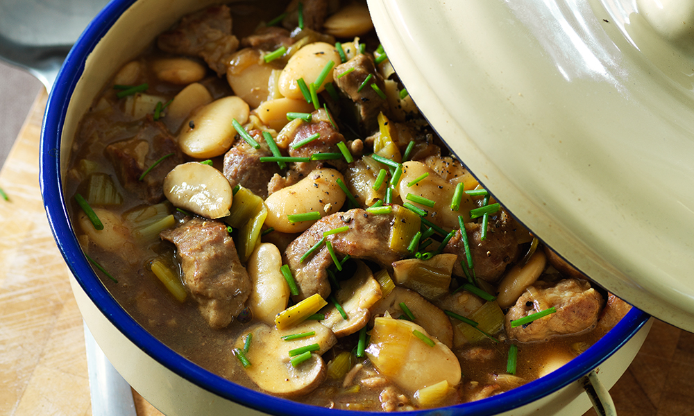 Braised pork with mushrooms and butterbeans
