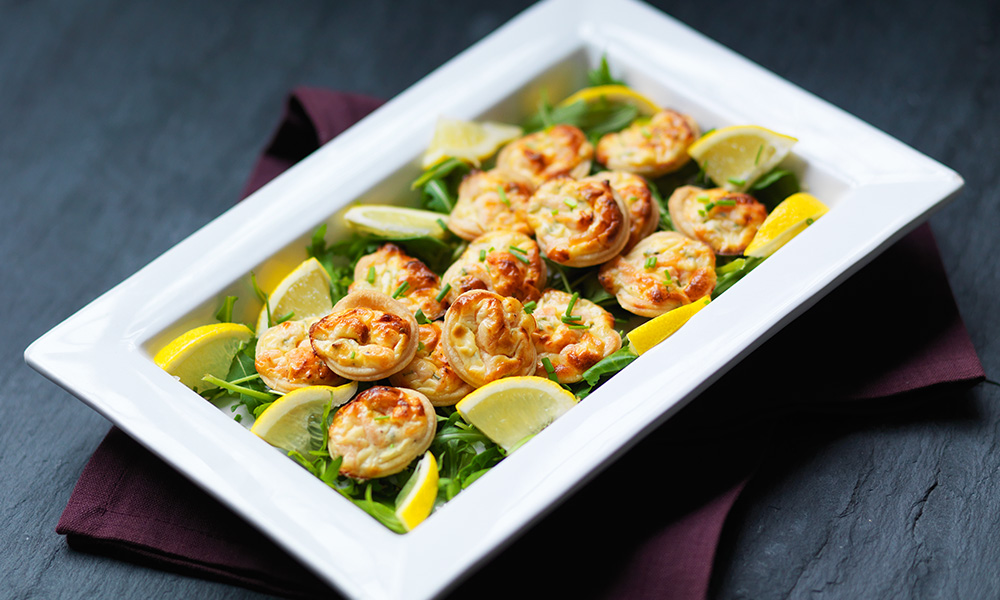 Smoked salmon and chive mini tartlets