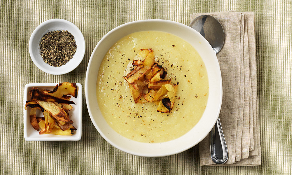 Parsnip and apple soup | Diabetes UK