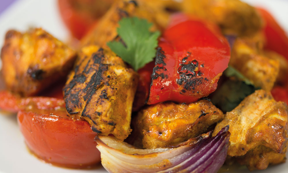 Tandoori chicken and vegetables | Diabetes UK