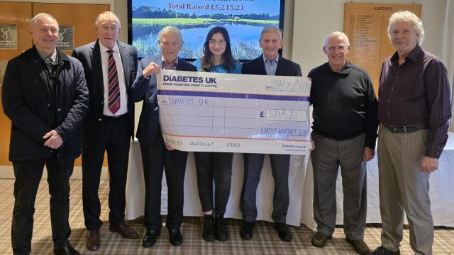 Picture of cheque presentation 