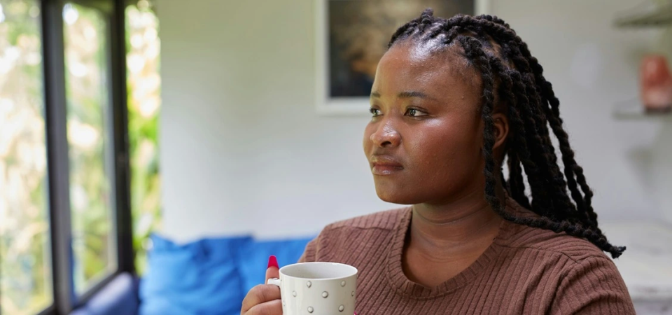 woman drinking coffee