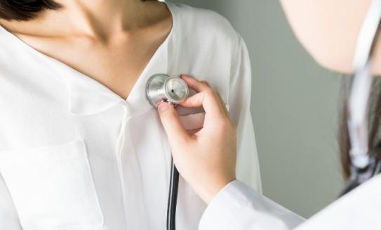 heart disease doctor patient 723x407 