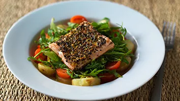 Crisp salmon salad Thumbnail