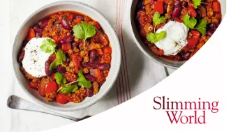 Veggie chilli bowls with Slimming World logo