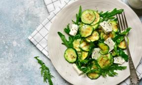 Courgette and feta salad