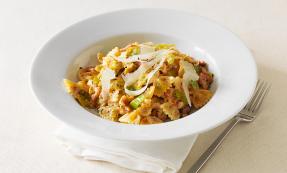 Creamy bacon and rosemary pasta Creamy bacon and rosemary pasta