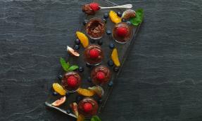 Chocolate mousse with raspberries Chocolate mousse with raspberries
