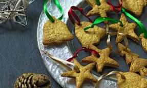 Gingerbread decorations Gingerbread decorations