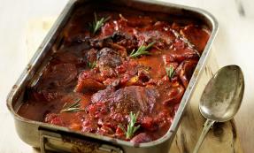Italian-style braised lamb steaks Italian-style braised lamb steaks