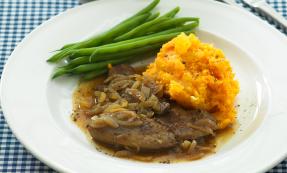Liver and onions with neeps, tatties and beans Liver and onions with neeps, tatties and beans