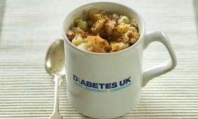 Microwave mug: Apple and cinnamon fruity porridge Microwave mug: Apple and cinnamon fruity porridge