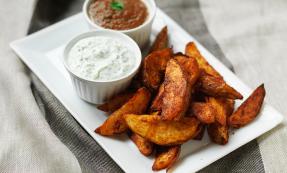 Spicy potato wedges Spicy potato wedges