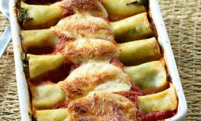 Spinach and ricotta cannelloni Spinach and ricotta cannelloni
