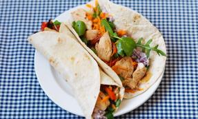 Tortillas stuffed with chicken and salad Tortillas stuffed with chicken and salad
