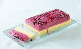 Frozen yogurt layer cake Frozen yogurt layer cake